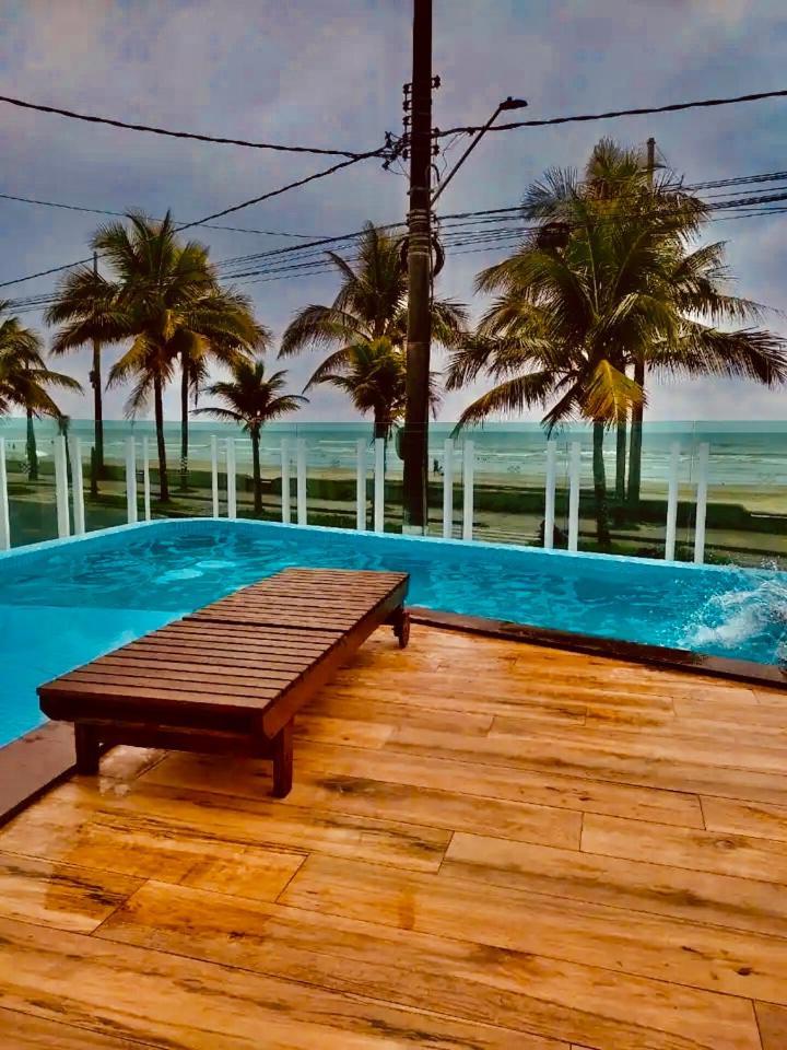 Mongagua Com Vista Para O Mar Pe Na Areia 外观 照片